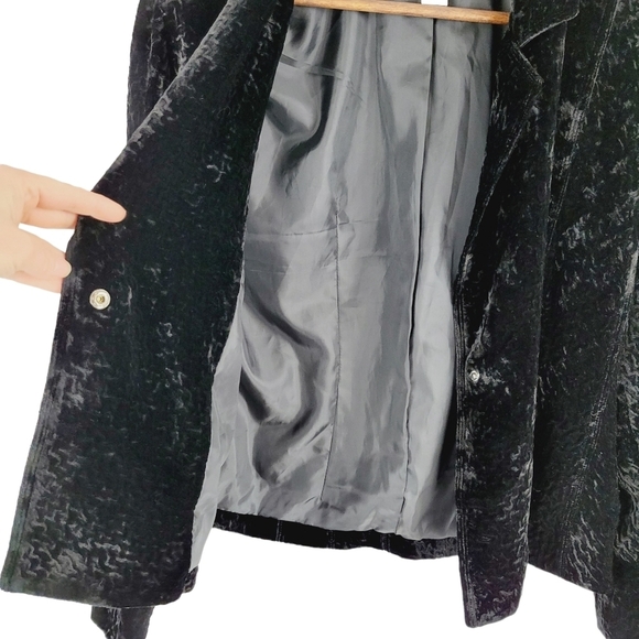 Chico's black Velvet blazer size 1 (M) - Picture 9 of 12